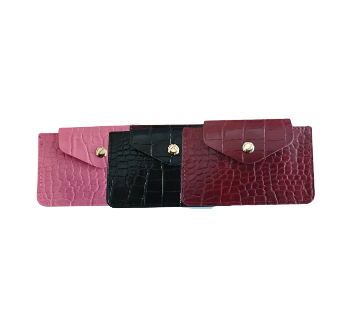 Crocodile card holder
